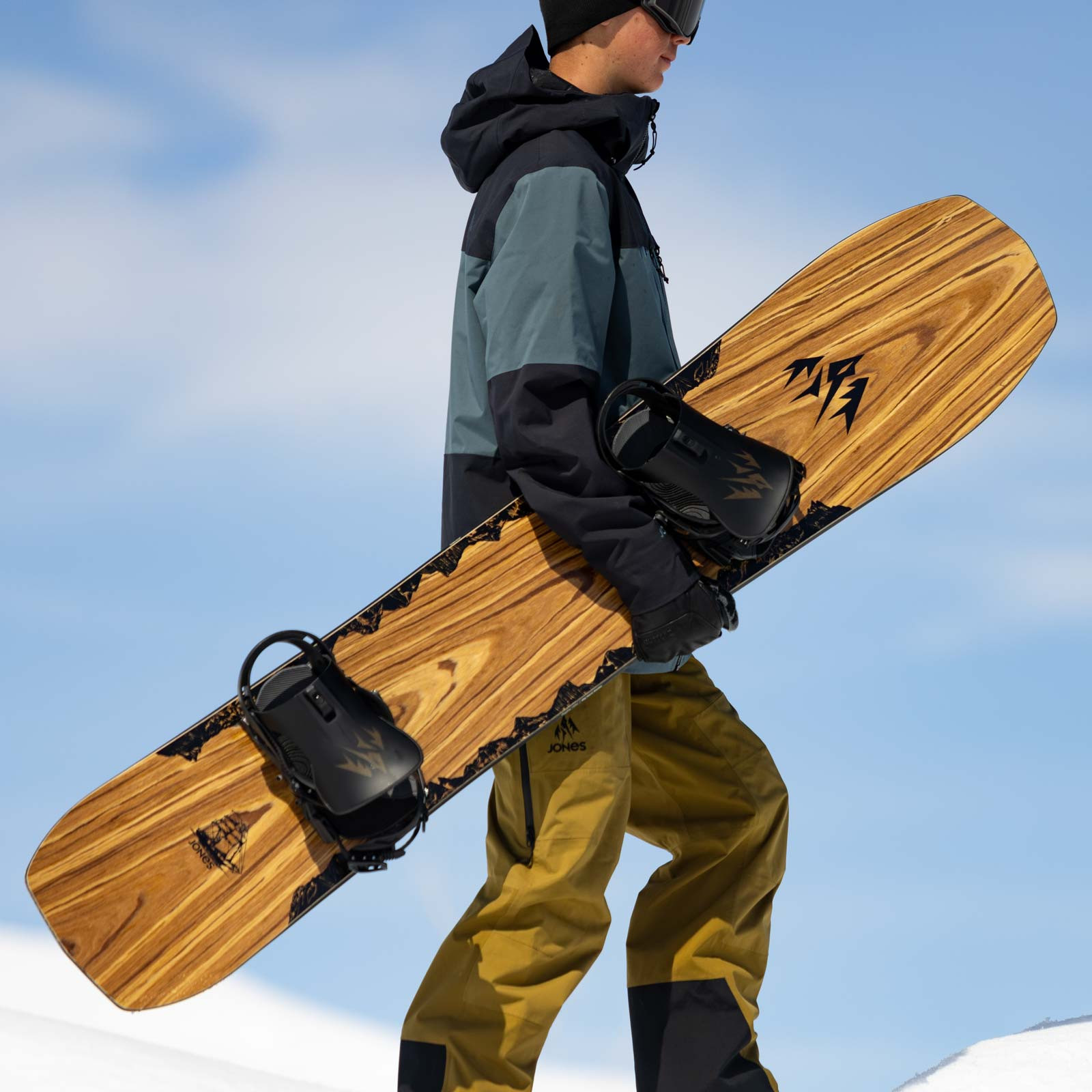 Jones Flagship snowboard